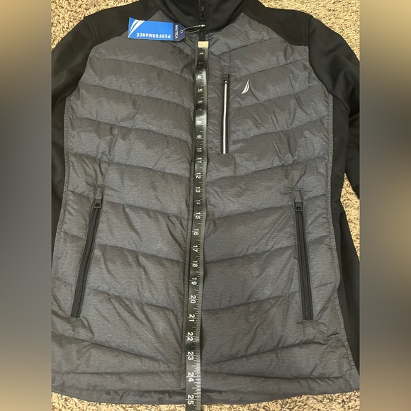 NWT- Nautica Black/Gray Water and Wind Resistant Jacket. Size Medium. Polyester - Picture 6 of 9